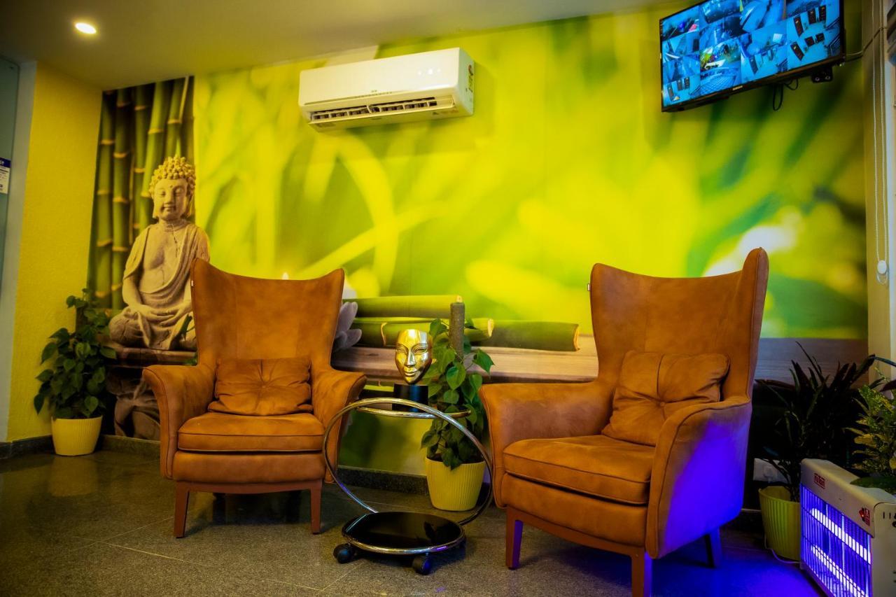 Lime Tree Luxury Studio - Service Apartment Near Artemis Hospital ,Gurgaon Exterior foto